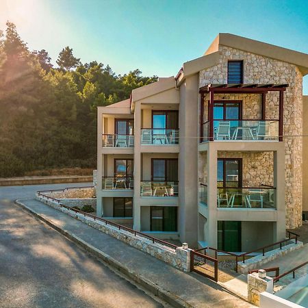 Elpiniki Luxury Rooms Nea Poteidaia Exterior photo