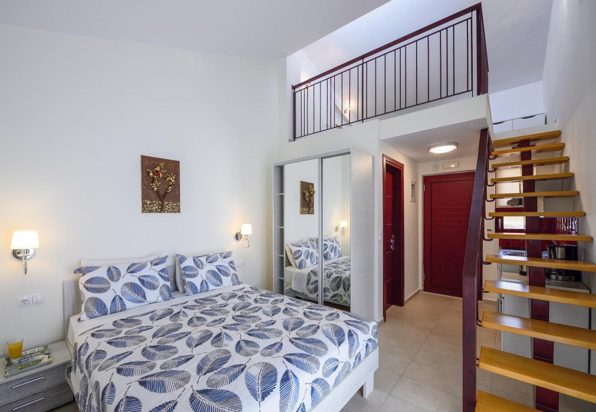 Elpiniki Luxury Rooms Nea Poteidaia Exterior photo