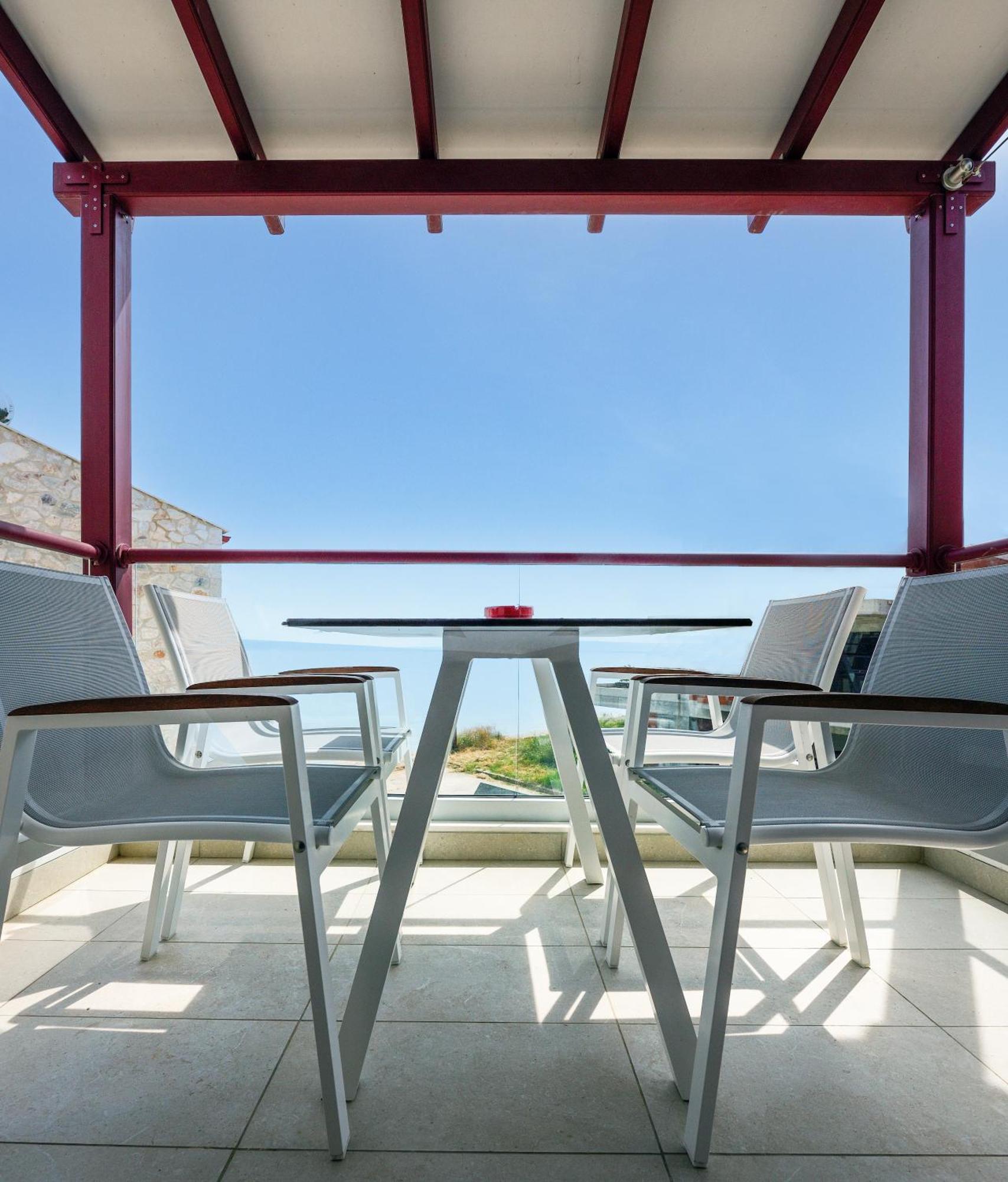 Elpiniki Luxury Rooms Nea Poteidaia Exterior photo